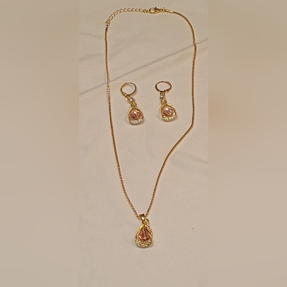 Elegant Gold and Pink Jewelry Set